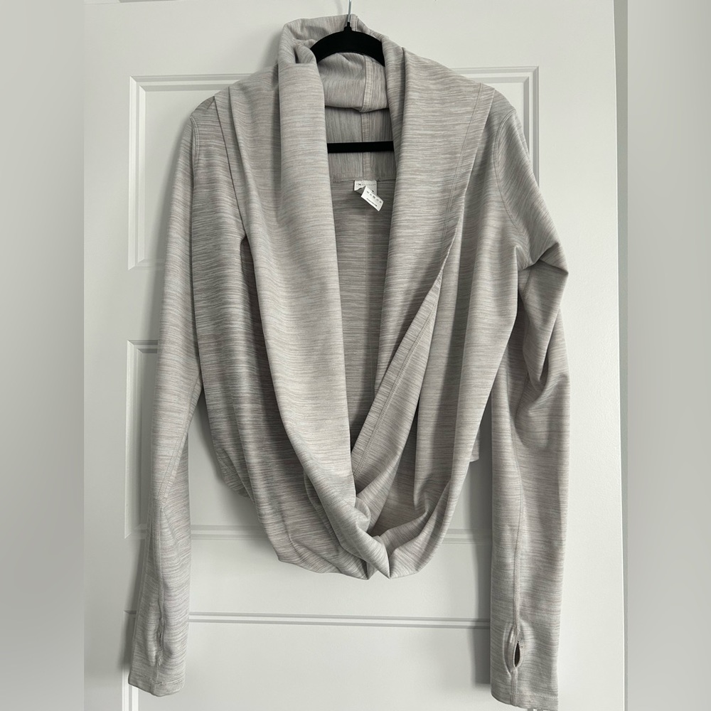 Zyia Yoga Shawl grey size Medium EUC like brand new